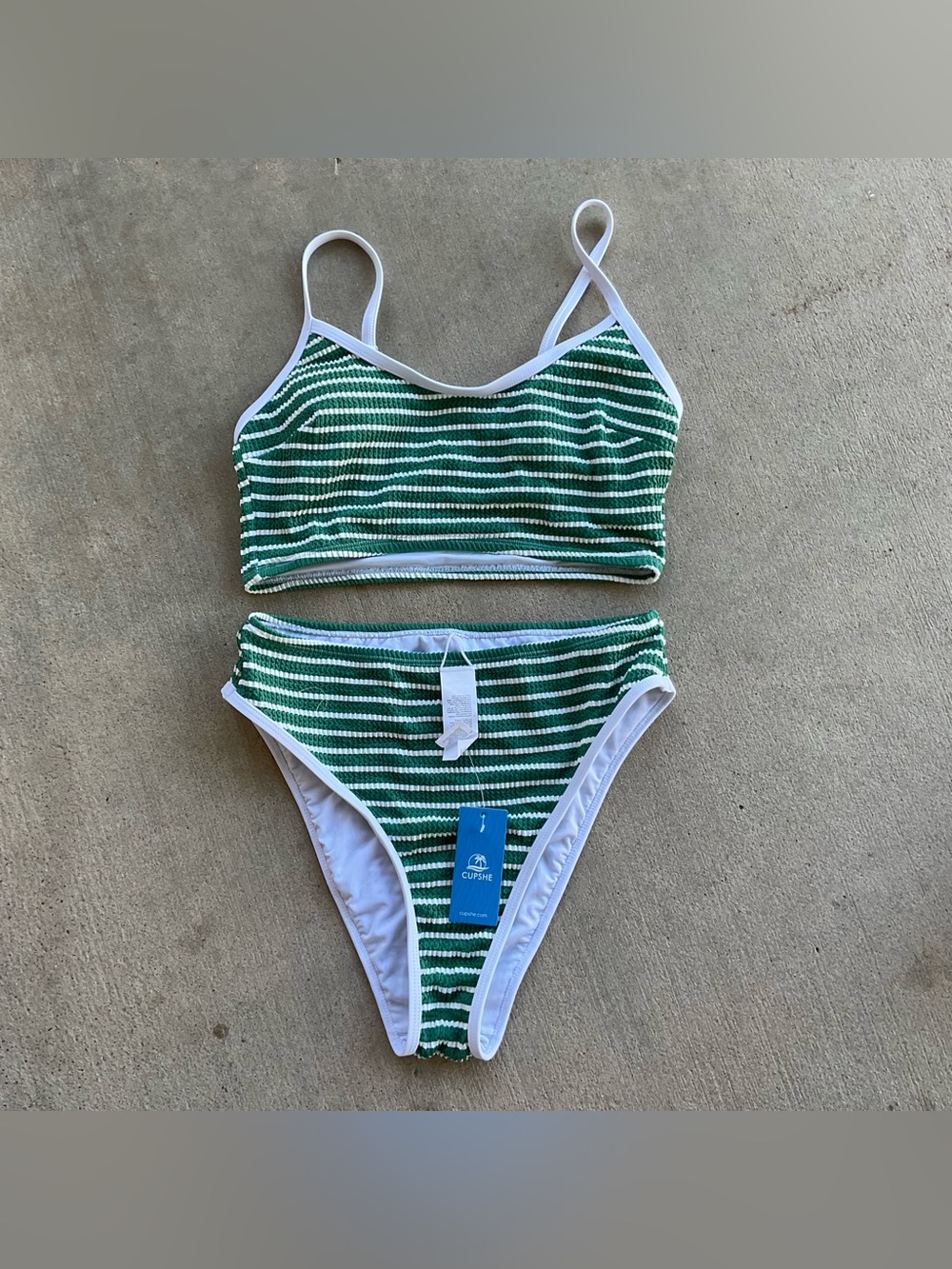 Cupshe green/white bikini